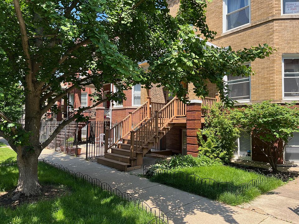 1st image of 2937 N Albany Ave #1