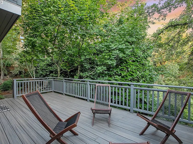 2227 Matterhorn Ct — Photo 30