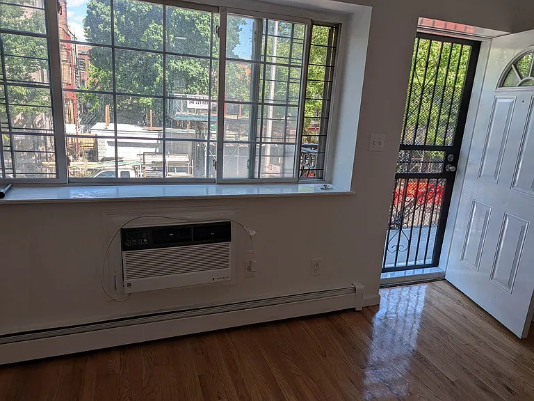 312 E 29th St #2 — Photo 12