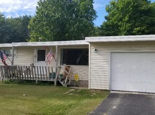 1098 Wayne Rd, Alpena, MI 49707