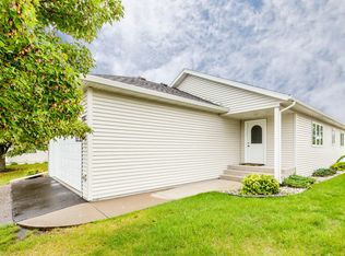 351 Sunfish Ln, Winsted, MN 55395