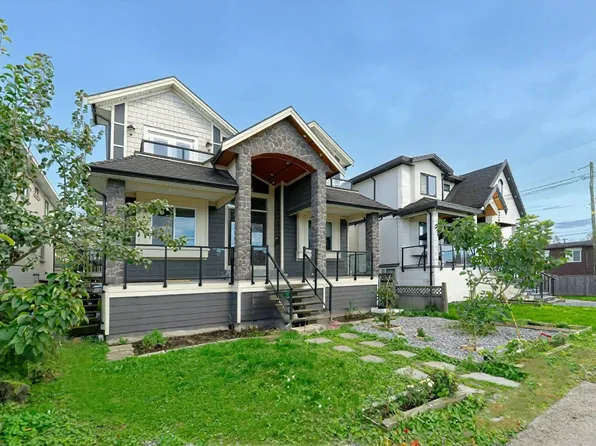 520 Ewen Ave, New Westminster, BC V3M 5B1