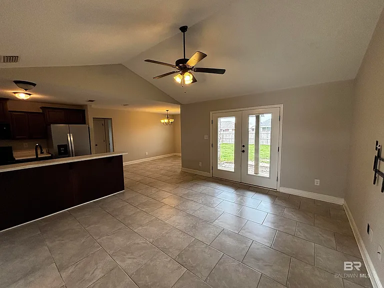 21670 Bartlett Ln — Photo 2