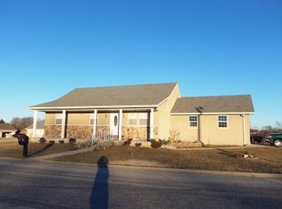 608 Robin Rd, Mountain Grove, MO 65711