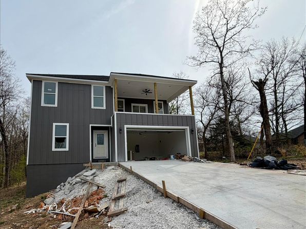 4 Ampthill Ln
