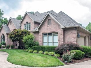 609 Grand Mountain Dr, Chattanooga, TN 37421