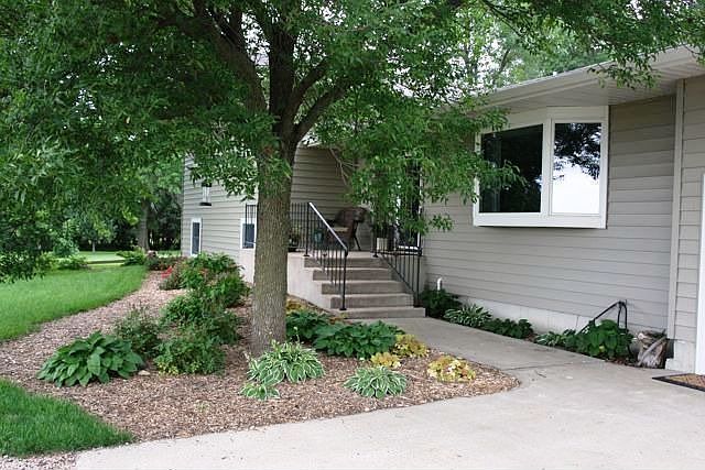 2nd image of 48024 251st St