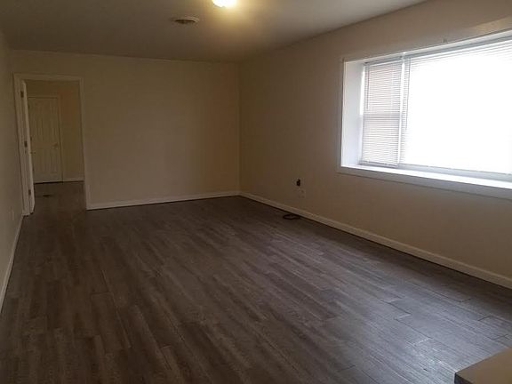 2nd image of 134 Marquette St #403