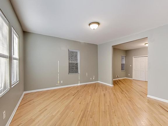 2nd image of 1519 N Hudson Ave #1F
