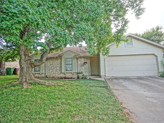 3rd image of 2108 Dry Creek Dr