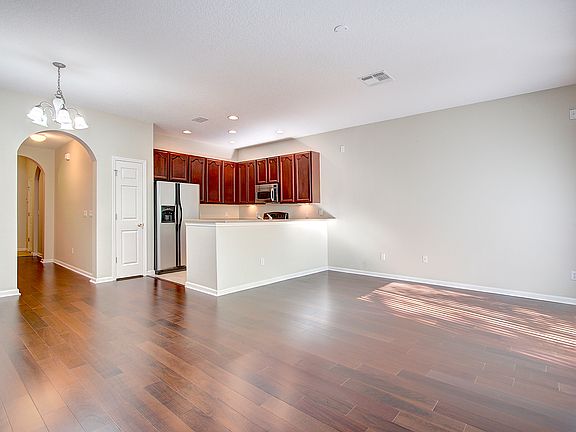 3rd image of 10248 Park Commons Dr