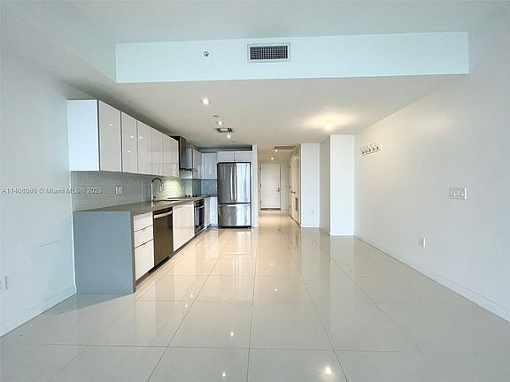 3rd image of 1600 NE 1st Ave #3004