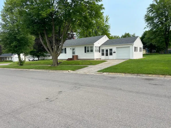 611 Park Ave E, Olivia, MN 56277