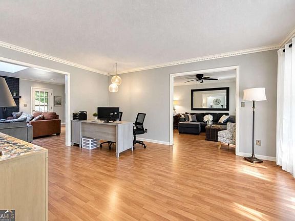 2nd image of 4308 Oak Walk N