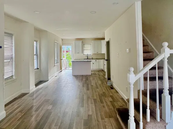 110 Hillside Ave, Collingdale, PA 19023