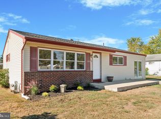 202 Canary Ln, Mount Holly, NJ 08060