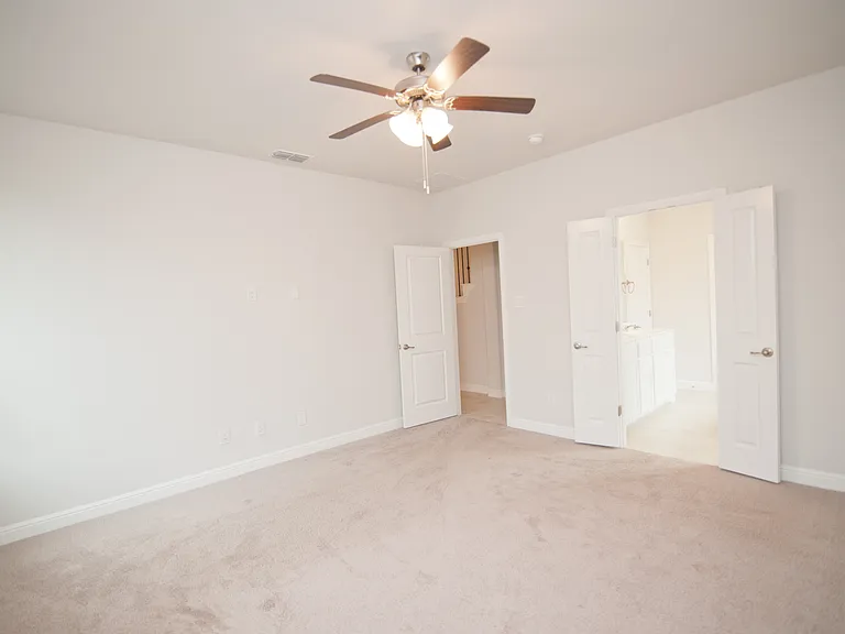 1021 Gillespie Dr — Photo 24