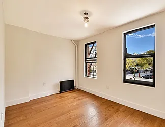 Rented by Living New York