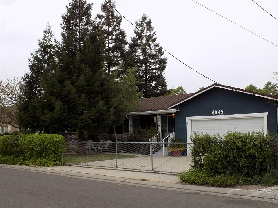 1st image of 4045 E 4th St