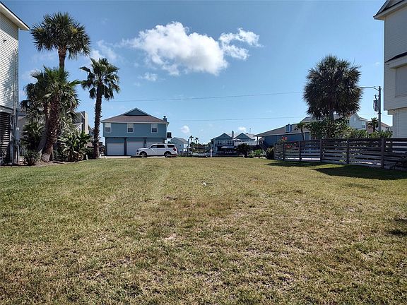5th image of 1318 Outrigger St