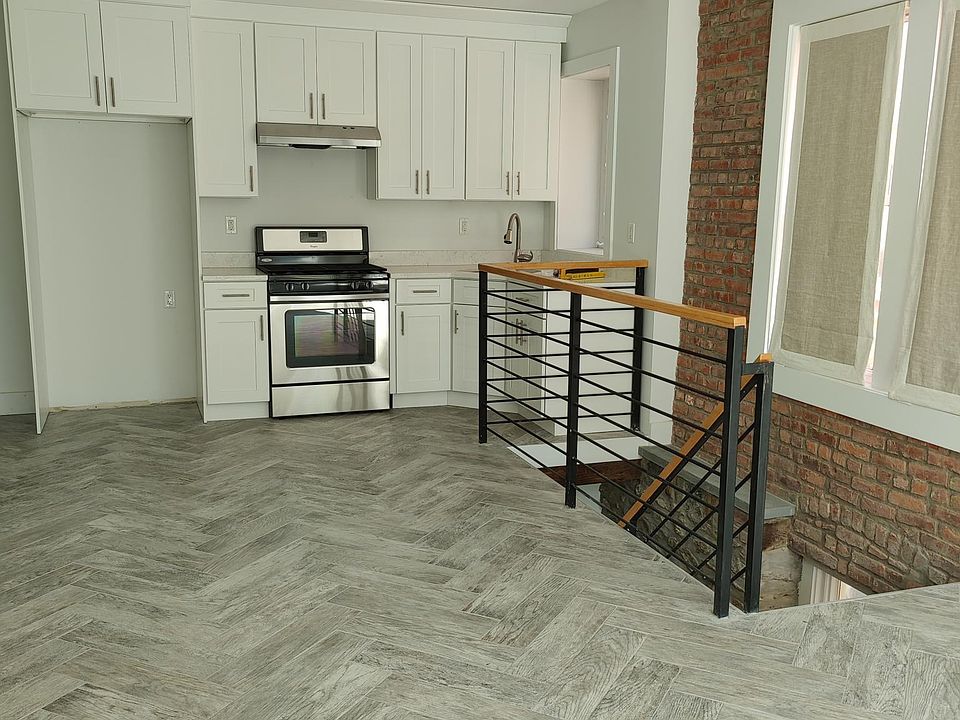 2nd image of 2060 80th St APT 1R