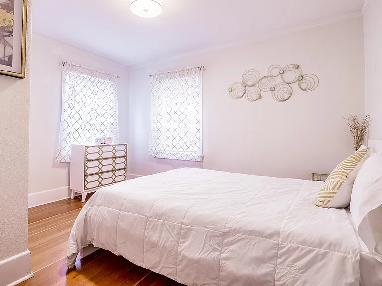 4513 NE 13th Ave — Photo 9