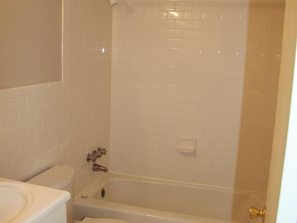 2nd image of 134 Hessian Hills Cir APT 4