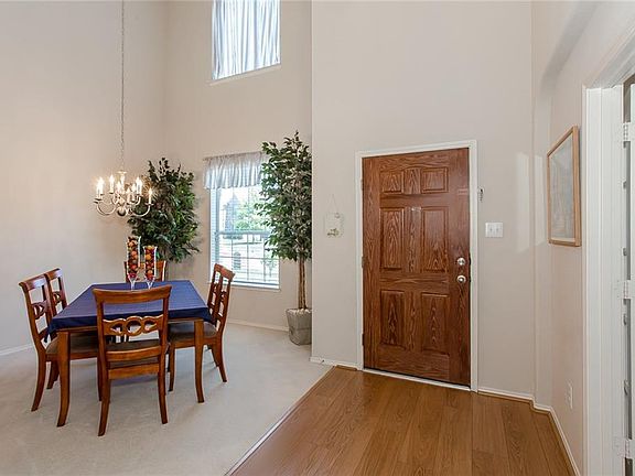 3rd image of 22 Stand Rock Ct