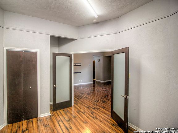 5th image of 3430 River Way