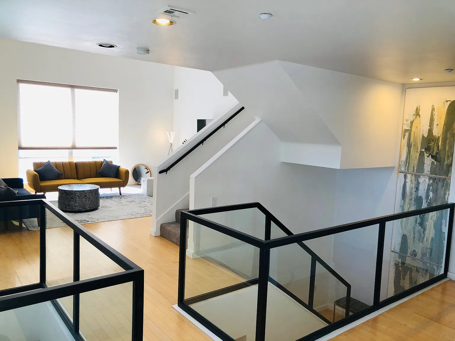2 bed, 1652 sqft, $2,600 — Photo 2