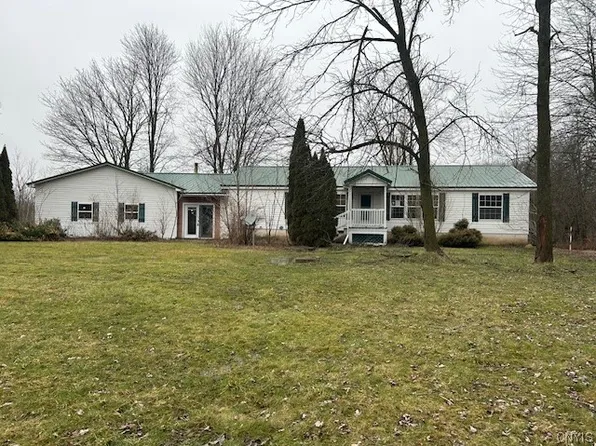 3273 State Route 31, Weedsport, NY 13166