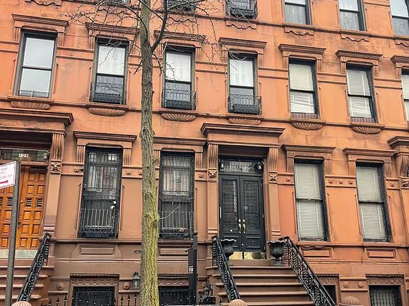 130 W 131st St, New York, NY 10027