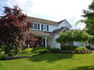 215 Timberland View Dr, Newark, OH 43055