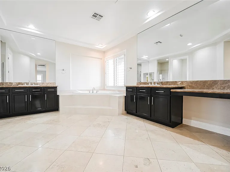 2062 Country Cove Ct — Photo 37