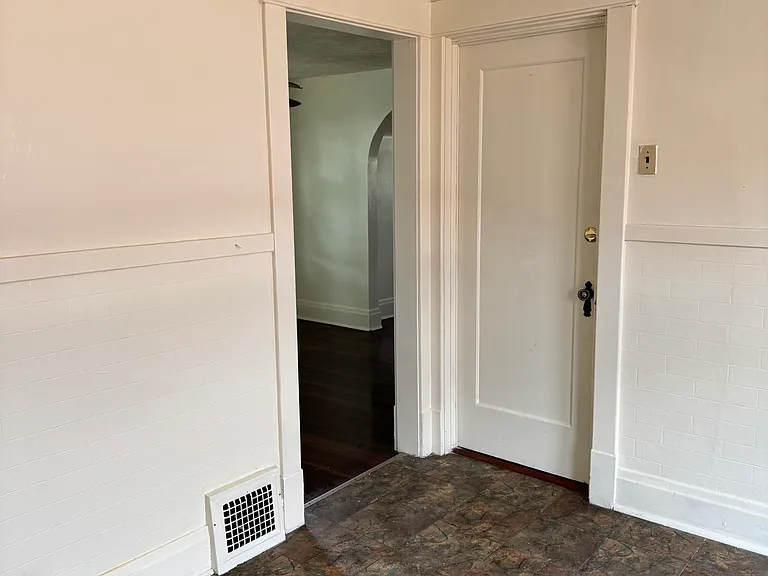 131 Arden Ave #2 — Photo 1