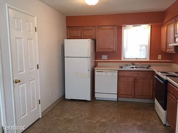 Entry and kitchen