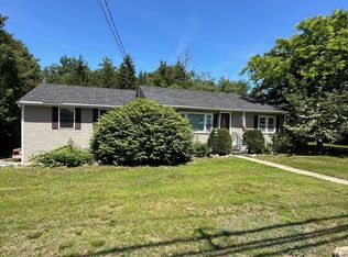 923 Goffstown Rd, Manchester, NH 03102