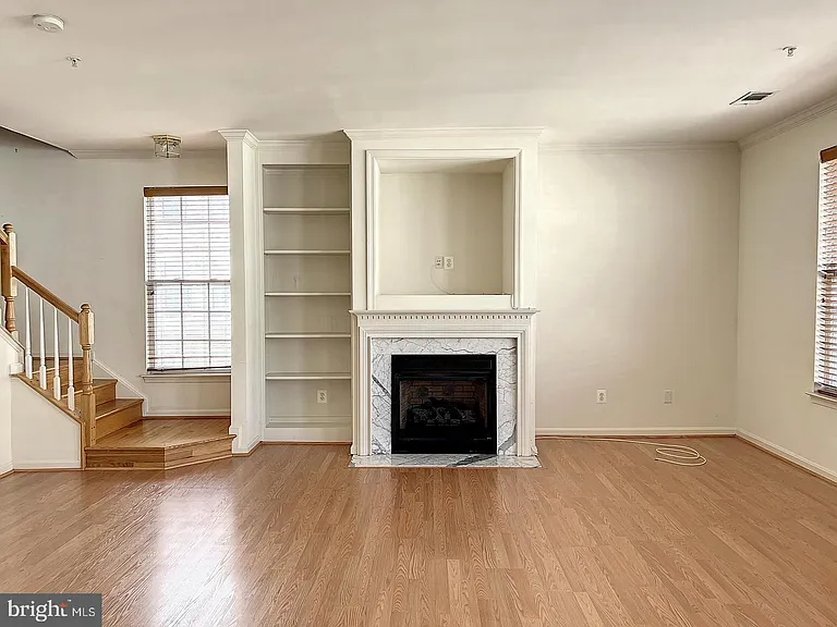 2664 Manhattan Pl #306 — Photo 5
