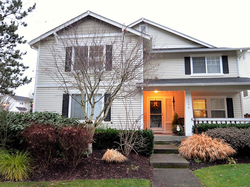 Craftsman on Corner Lot