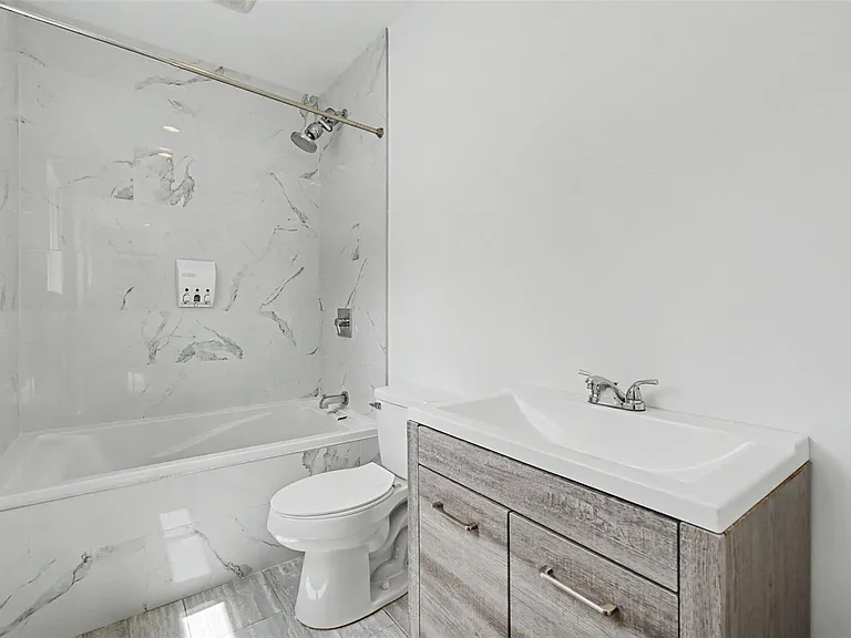 1018 7th Ave S — Photo 34