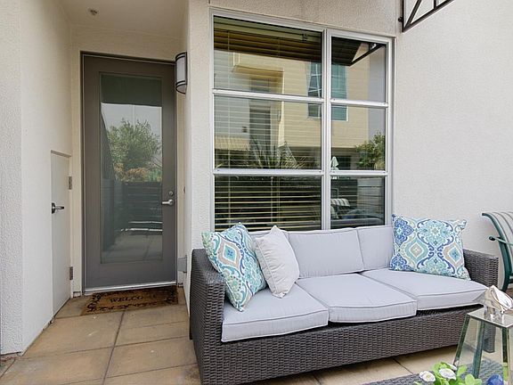 5th image of 1 E Julian St Unit 221