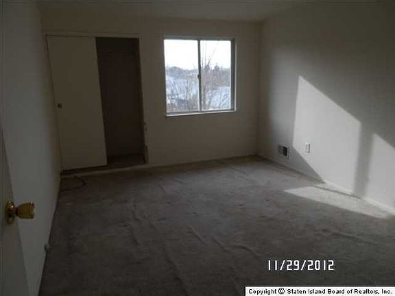 2nd image of 18 Julie Ct #B