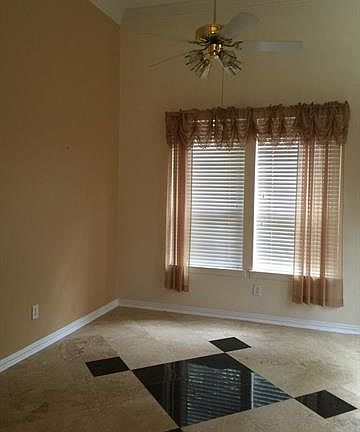3rd image of 212 Driftwood Dr