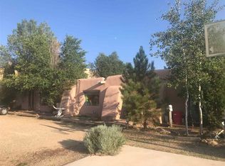 226 Ranchitos Rd, Taos, NM 87571
