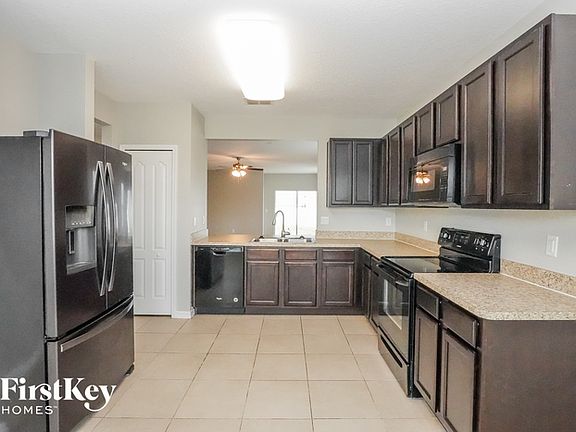 4th image of 338 Nova Dr
