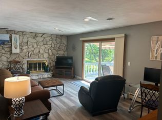 179 Somerset Dr, Brooklyn, MI 49230