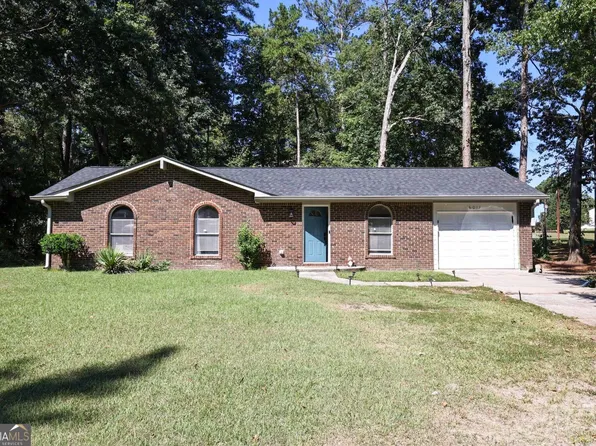 6011 Landover Cir, Morrow, GA 30260