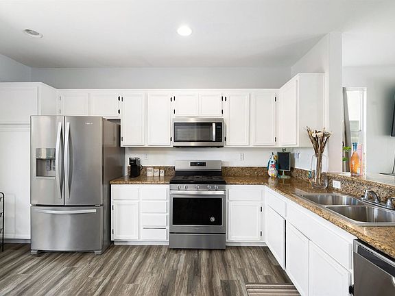 4th image of 80741 Mountain Mesa Dr