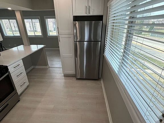 3rd image of 651 W Park Ave APT C