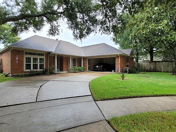2nd image of 14711 Sugarplum Ln